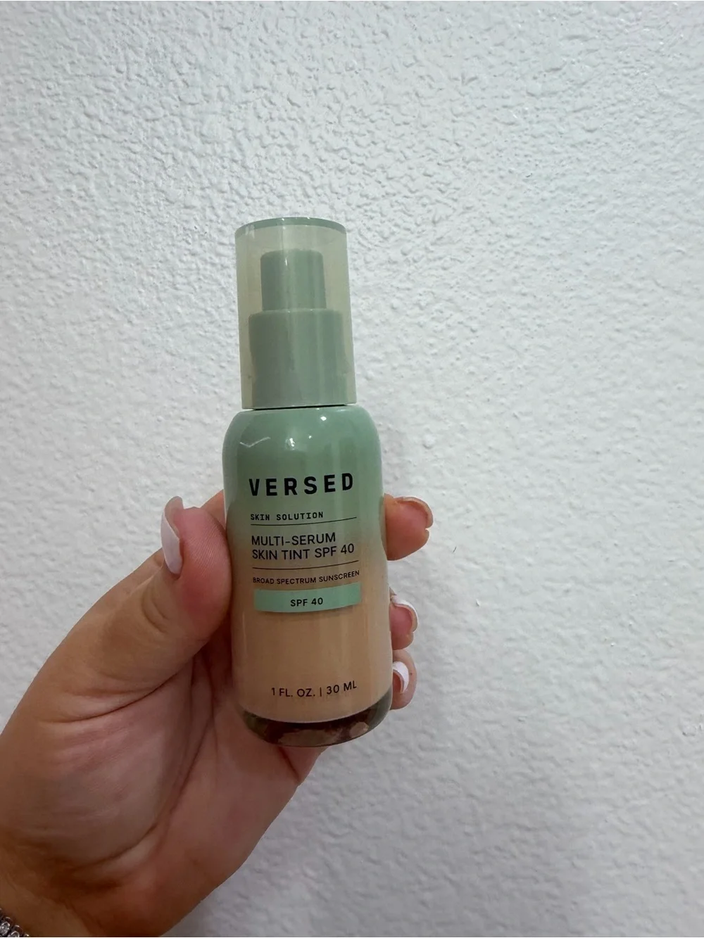 NEW Versed Skin Solution Multi-Serum Skin Tint SPF 40 - shade 6O